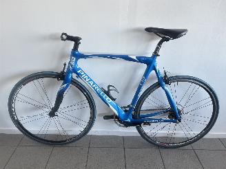 dommages vélos Pinarello  F3 13 Carbon Race 2012/1