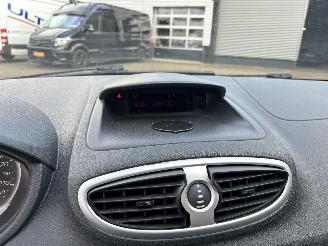 Renault Clio 1.5 dCi Authentique picture 18