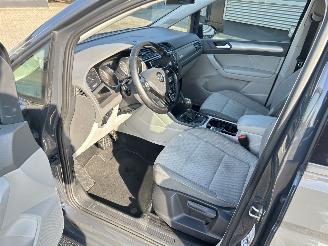 Volkswagen Touran 1.6 TDI SCR Highline Automaat 7persoons picture 9