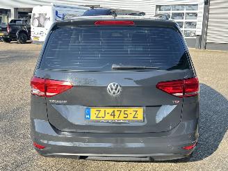 Volkswagen Touran 1.6 TDI SCR Highline Automaat 7persoons picture 4