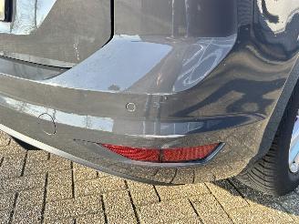 Volkswagen Touran 1.6 TDI SCR Highline Automaat 7persoons picture 35