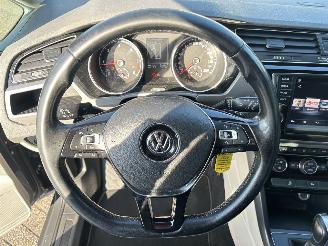 Volkswagen Touran 1.6 TDI SCR Highline Automaat 7persoons picture 22