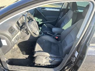 Volkswagen Golf 1.2 TSI Highline Bluemotion picture 10