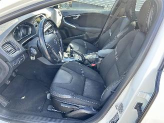 Volvo V-40 1.6 T2 Summum picture 10