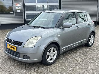 krockskadad bil auto Suzuki Swift 1.3 GLS 2005/11