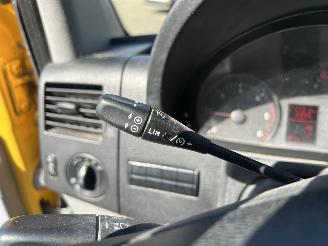 Volkswagen Crafter 35 2.0 TDI L2H1 DC picture 18