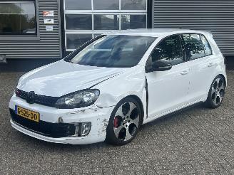 Unfallwagen Volkswagen Golf 2.0 GTI 2010/6
