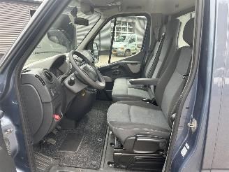 Renault Master T35 2.3 dCi Tijhof oprijwagen picture 10