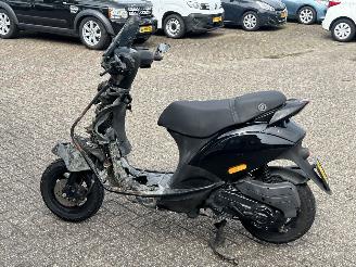 Piaggio  Zip 50 4T picture 6