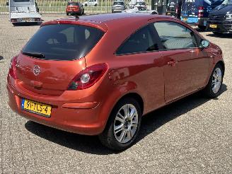 Opel Corsa 1.4-16V Cosmo picture 5