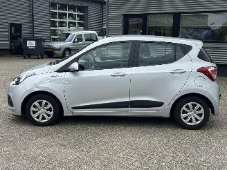 Hyundai I-10 1.0i i-Motion Comfort picture 2