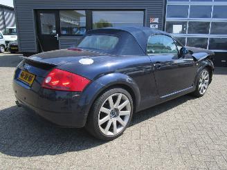 Damaged car Audi TT Roadster 1.8 5V Turbo 2002/4