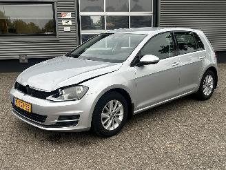 krockskadad bil auto Volkswagen Golf 1.2 TSI Comfortline 2014/2
