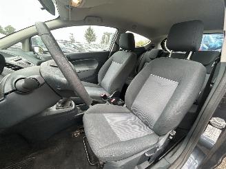 Ford Fiesta 1.25 Limited picture 21