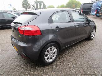 Kia Rio 1.2 CVVT Business Line 5drs picture 5