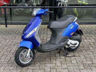 Schade scooter Piaggio SR 50 Zip 50 4T 2006/7