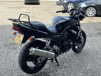 Yamaha FZS 600 Fazer picture 5