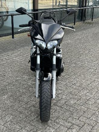 Yamaha FZS 600 Fazer picture 8