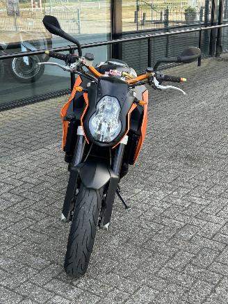 KTM 990 Super Duke  picture 8
