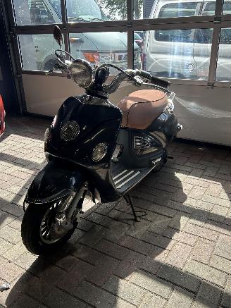 Yamaha  Partij 5 scooters picture 8