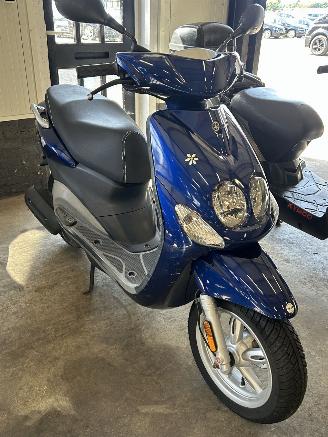 Yamaha  Partij 5 scooters picture 10