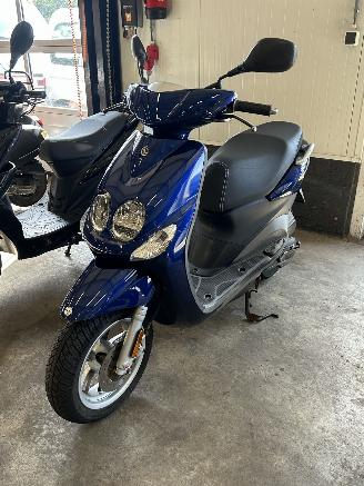 Yamaha  Partij 5 scooters picture 5