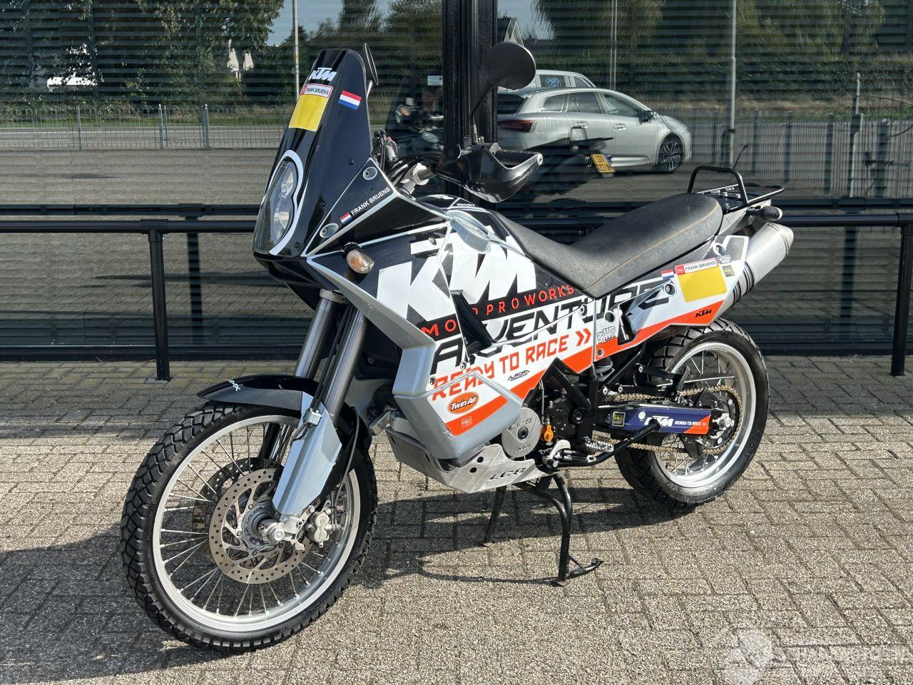 KTM 950 Adventure 