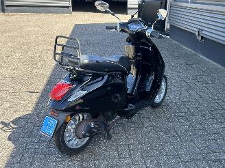 Vespa  Sprint picture 7