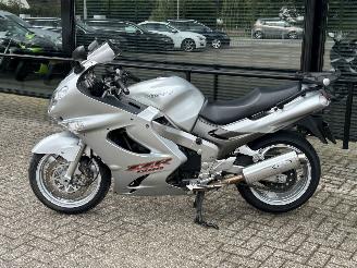 Kawasaki ZZ - R 1200  picture 2