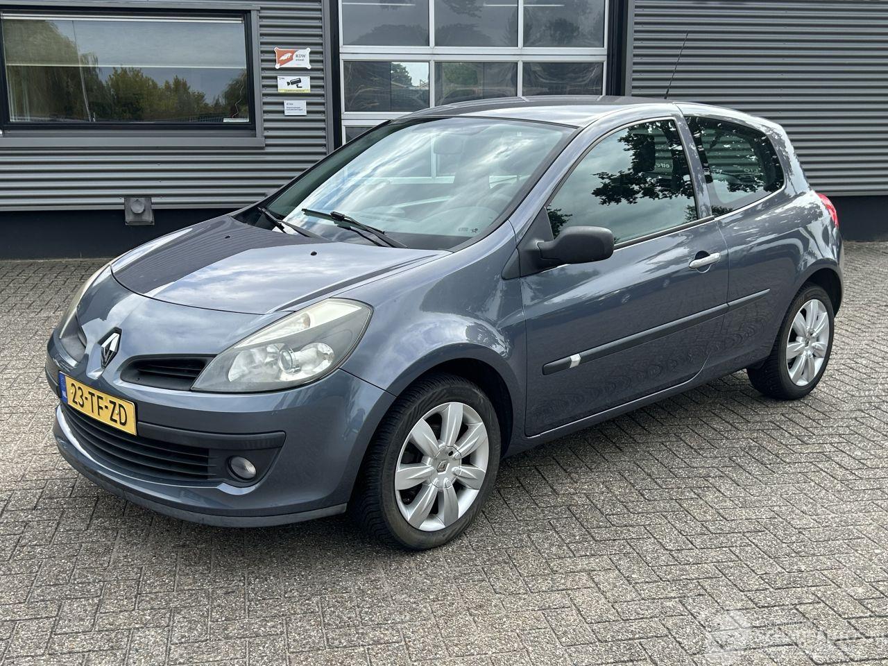 Renault Clio 1.4-16V Dynamique Comfort