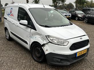 Ford Transit Courier 1.5 TDCI Ambiente Start&Stop picture 7