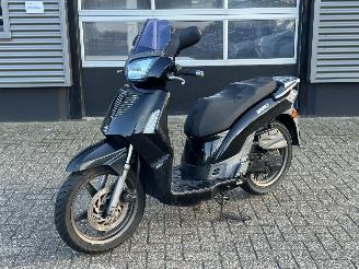 Unfall Kfz Roller Kymco  People S 2011/5