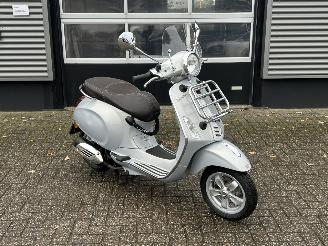  Vespa  Primavera 50 4T 2016/6