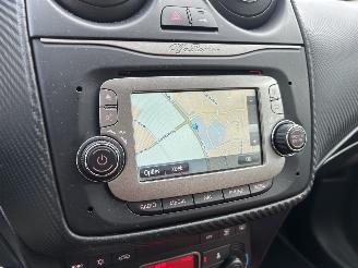 Alfa Romeo MiTo 0.9 Twinair Esclusivo picture 23