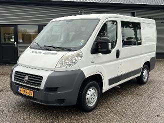 uszkodzony samochody ciężarowe Fiat Ducato 28 2.2 MultiJet KH1 DC Actual 7persoons 2011/10