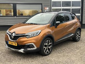 krockskadad bil auto Renault Captur 1.2 TCe Bose 2018/4