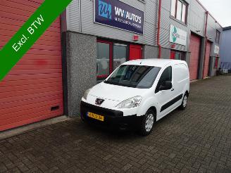Käytettyjen commercial vehicles Peugeot Partner 120 1.6 HDI L1 XR airco 163147 km !!! 2010/9