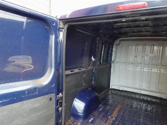 Peugeot Boxer 330 2.2 BlueHDi 120 L1H1 Premium 3 zits airco picture 20