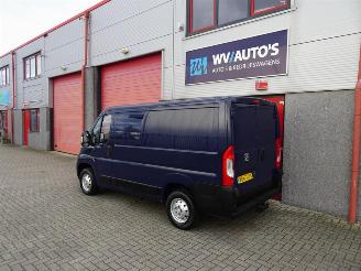Peugeot Boxer 330 2.2 BlueHDi 120 L1H1 Premium 3 zits airco picture 2