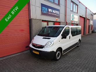 ocasión turismos Opel Vivaro Combi 2.0 CDTI L2H1 EcoFLEX lange personenbus met airco 2014/7