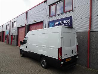 Iveco Daily 35S15V 2.3 352 H3 L 3 zits airco 3500kg ahk picture 2
