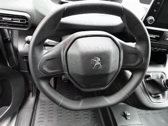 Peugeot Partner 1.6 BlueHDI Premium 73810 km !!!!!!!! airco schuifdeur direct inzetbaar picture 10