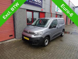 dommages fourgonnettes/vécules utilitaires Citroën Berlingo 1.5 BlueHDI Control airco schuifdeur LET OP MOTOR LOOPT NIET 100% 2020/8