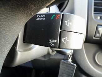 Renault Trafic 1.6 dCi T27 L1H1 Comfort 3 zits airco picture 14