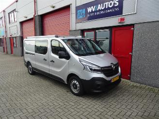 Renault Trafic 2.0 dCi 120 T29 L2H1 DC Comfort 5 pers airco navi ahk picture 4