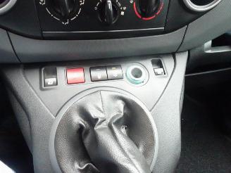Peugeot Partner 120 1.6 BlueHDi 75 L1 XR 3 zits 155859 km !!!!!! picture 21