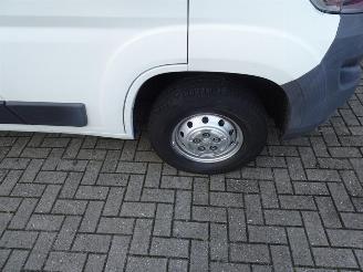 Citroën Jumper 35 2.2 HDI L3H2 bakwagen met laadklep 3 zits airco picture 18