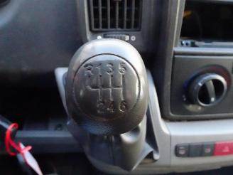 Peugeot Boxer 330 2.2 HDI L2H1 airco 3 zits picture 7