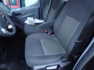 Ford Transit 350 2.2 TDCI L4H1 Ambiente picture 16