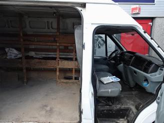 Ford Transit 350L 2.2 TDCI HD picture 15
